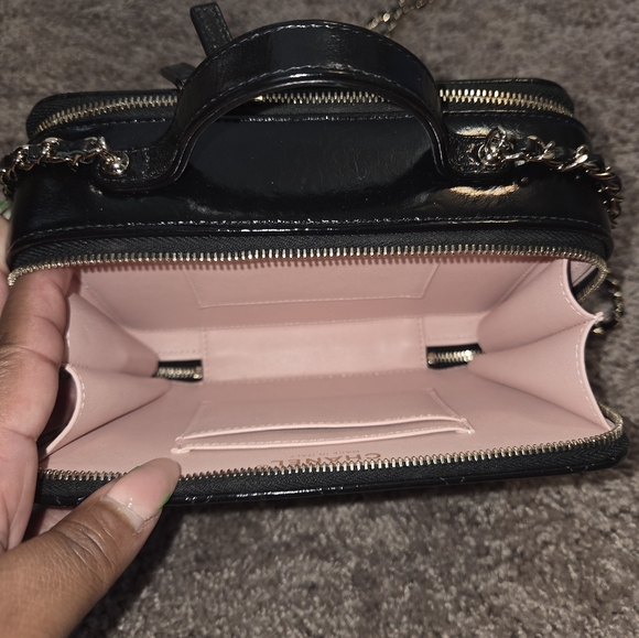 Chanel vanity - Picture 7 of 9